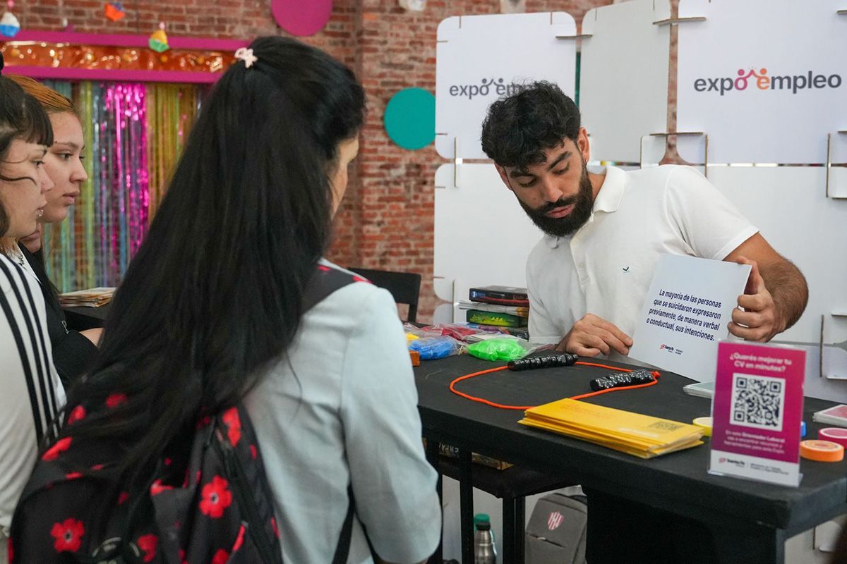 La segunda edición de Expo Empleo Santa Fe conectó a más de 5.000 personas con 140 empresas líderes.