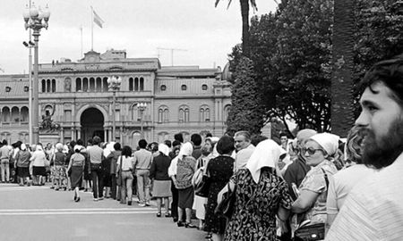 los emotivos videos de homenaje a las madres de plaza de mayo en este aniversario los emotivos videos de homenaje a las madres de plaza de mayo en este aniversario