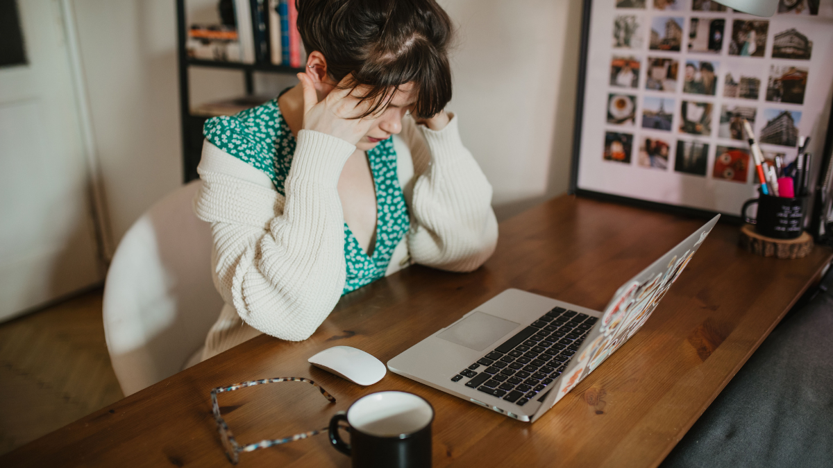 El trastorno de ansiedad es muy diferente a la ansiedad adaptativa. Se caracteriza por una preocupación excesiva en torno a uno o varios temas, que va a estar presente durante una importante cantidad de tiempo. El trastorno de ansiedad es muy diferente a la ansiedad adaptativa. Se caracteriza por una preocupación excesiva en torno a uno o varios temas, que va a estar presente durante una importante cantidad de tiempo.