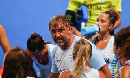 Chapa Retegui, entrenador de Las Leonas, valoró la medalla de plata conseguida en los Juegos Olímpicos de Tokio. Chapa Retegui, entrenador de Las Leonas, valoró la medalla de plata conseguida en los Juegos Olímpicos de Tokio.