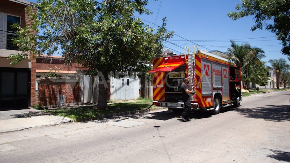 Incendio en el barrio Candioti Norte
