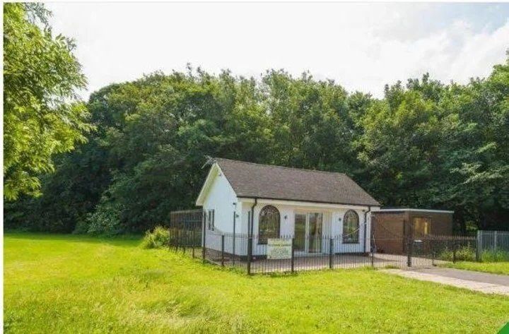 Lleva tres años publicada y su precio se redujo notablemente, pero la casa sigue sin venderse.