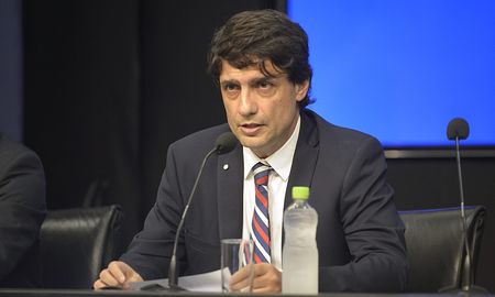 lacunza aseguro que el gobierno dejara suficientes reservas para las negociaciones lacunza aseguro que el gobierno dejara suficientes reservas para las negociaciones