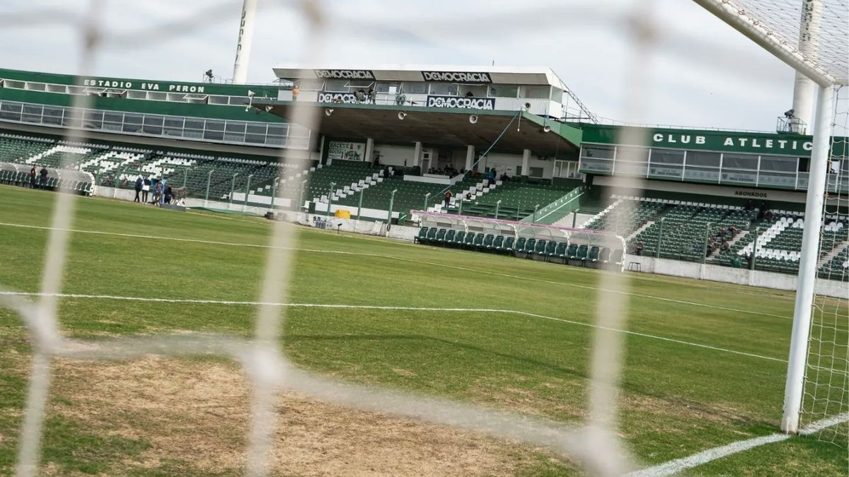 El estadio Eva Perón en la previa del partido entre Colón y Lanús por Copa Argentina. El estadio Eva Perón en la previa del partido entre Colón y Lanús por Copa Argentina.