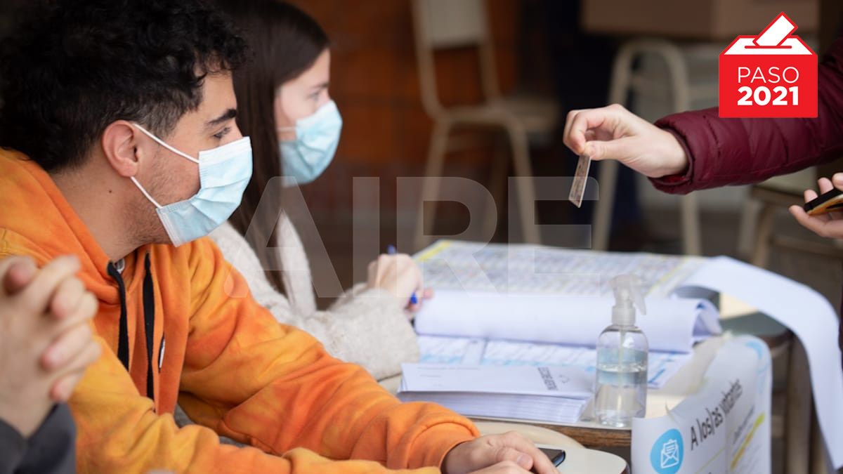 A nivel nacional se vota en la categoría de senadores y diputados. Santa Fe renueva 12 de los 22 legisladores que la representan en el Congreso de la Nación.