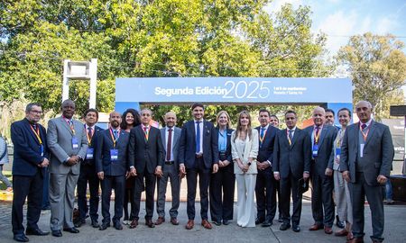 Este año, el evento reúne a 250 compradores internacionales, más de 1.000 empresas santafesinas y nacionales, y representantes diplomáticos de 30 países. Este año, el evento reúne a 250 compradores internacionales, más de 1.000 empresas santafesinas y nacionales, y representantes diplomáticos de 30 países.