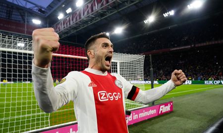 ajax, con lisandro martinez y nicolas tagliafico, vencio a waalwijk y sigue en la cima de la eredivise ajax, con lisandro martinez y nicolas tagliafico, vencio a waalwijk y sigue en la cima de la eredivise