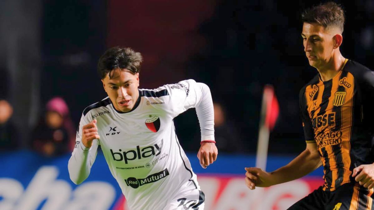Colón y Ezequiel Medrán conocen la agenda de partidos para los siguientes enuentros en la Primera Nacional. Colón y Ezequiel Medrán conocen la agenda de partidos para los siguientes enuentros en la Primera Nacional.