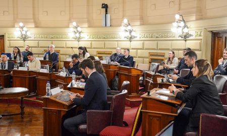 La Comisión de Funcionamiento del Estado y Participación Ciudadana de la Convención del 25 presentó este lunes 11 despachos temáticos. La Comisión de Funcionamiento del Estado y Participación Ciudadana de la Convención del 25 presentó este lunes 11 despachos temáticos.