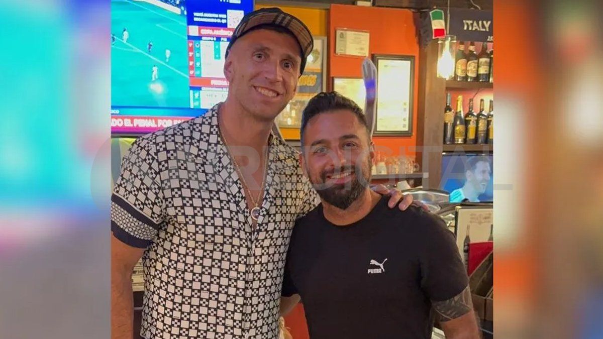 El encuentro de Dibu Martínez y Adriel Driussi en una parrilla argentina en pleno Miami.