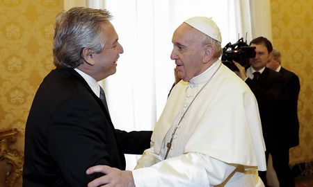 No hago política, leo los datos, tiene un nivel de inflación impresionante”, dijo el Papa sobre la situación económica de Argentina. No hago política, leo los datos, tiene un nivel de inflación impresionante”, dijo el Papa sobre la situación económica de Argentina.