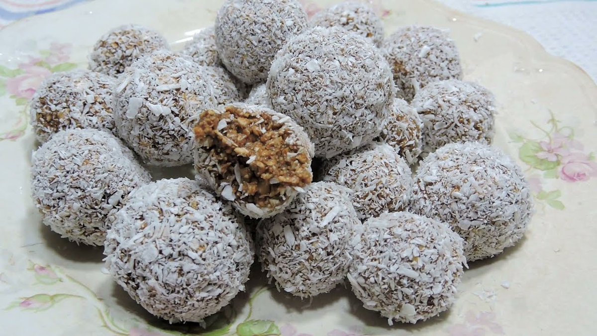 Los bombones de avena y chocolate son una opción saludable para disfrutar como postre. Los bombones de avena y chocolate son una opción saludable para disfrutar como postre.