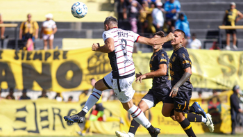 Colón, urgido de ganar y con un tenso clima, recibe a Mitre de Santiago del Estero
