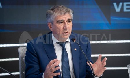 Fabian Bastia se refirió a la fecha en la que Santa Fe discutirá la reforma de la Constitución. Fabian Bastia se refirió a la fecha en la que Santa Fe discutirá la reforma de la Constitución.