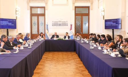 El gobernador Omar Perotti recibió este martes a la delegación del Fondo Saudí para el Desarrollo. El gobernador Omar Perotti recibió este martes a la delegación del Fondo Saudí para el Desarrollo.