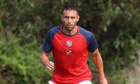 ¿Qué pasa con Claudio Corvalán en Unión? Por qué se cayó su pase a Quilmes y cómo está su salida del club ¿Qué pasa con Claudio Corvalán en Unión? Por qué se cayó su pase a Quilmes y cómo está su salida del club