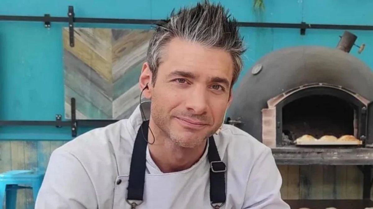 Rodrigo Cascón se desempeñaba como cocinero en La Peña de Morfi desde que Gerardo Rozín estaba a cargo del programa. Rodrigo Cascón se desempeñaba como cocinero en La Peña de Morfi desde que Gerardo Rozín estaba a cargo del programa.