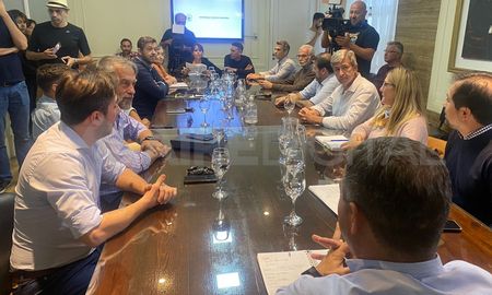 Reunión por nocturnidad: Tenemos que definir si Santa Fe es una ciudad de fiesta, turismo o descanso.