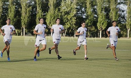 crisis en colon: los jugadores se plantan y amenazan con abandonar la concentracion crisis en colon: los jugadores se plantan y amenazan con abandonar la concentracion