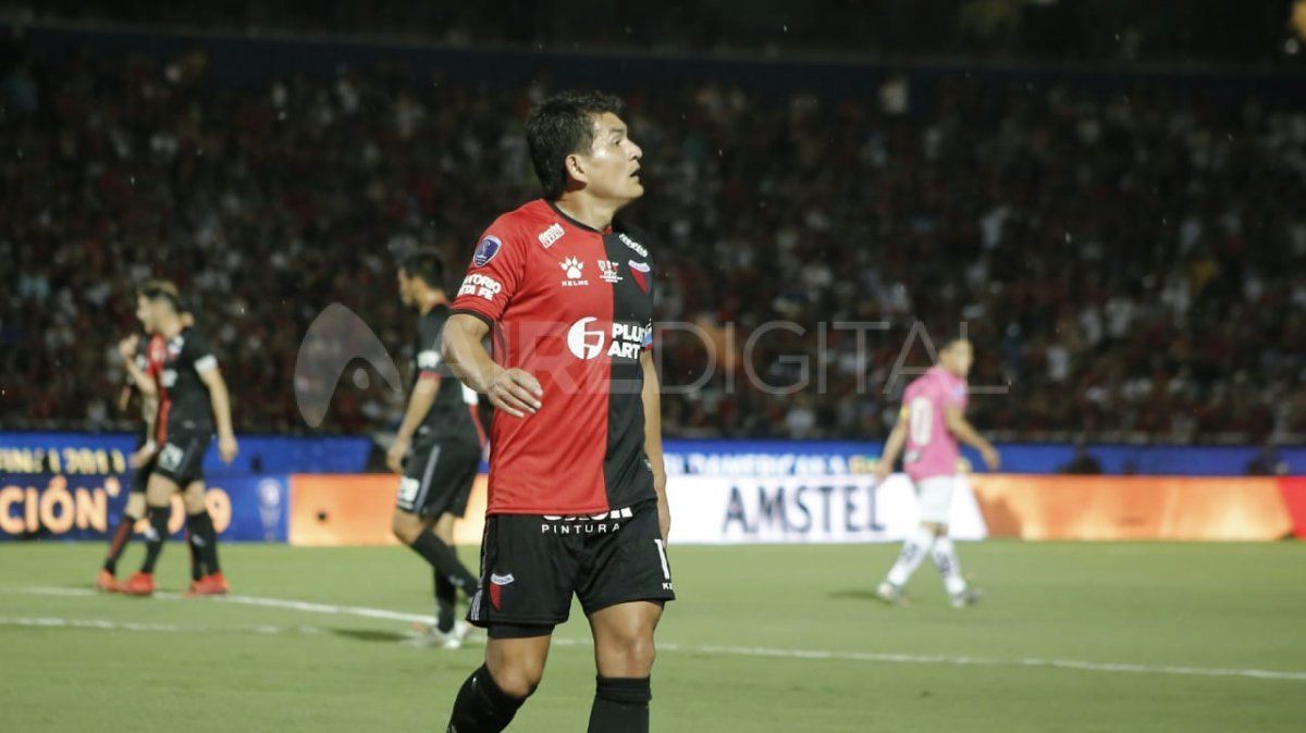 El Pulga err&oacute; el penal del descuento