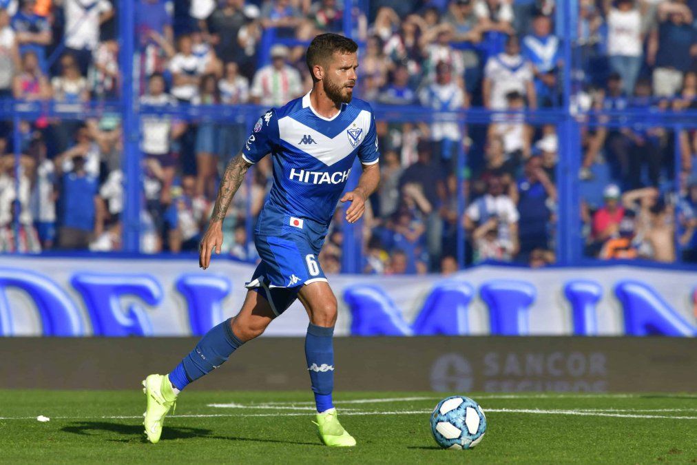 Fernando Gago trabaja para volver a jugar cuando el fútbol se reanude en Argentina