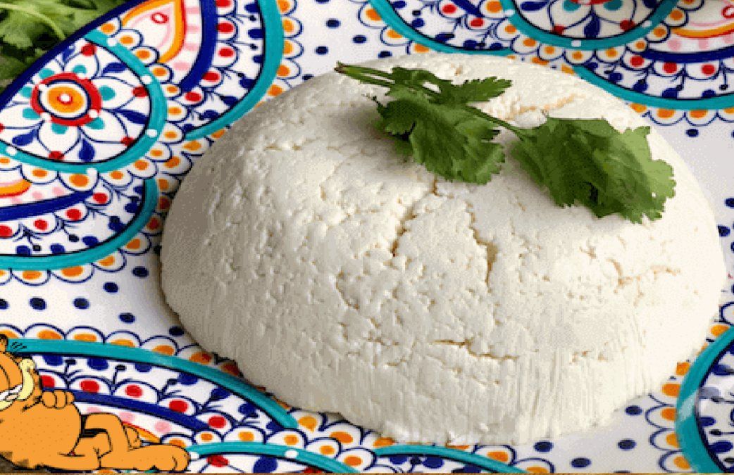 Viene de la segunda cocción del suero de la leche que queda tras la elaboración de la mozzarella di bufala