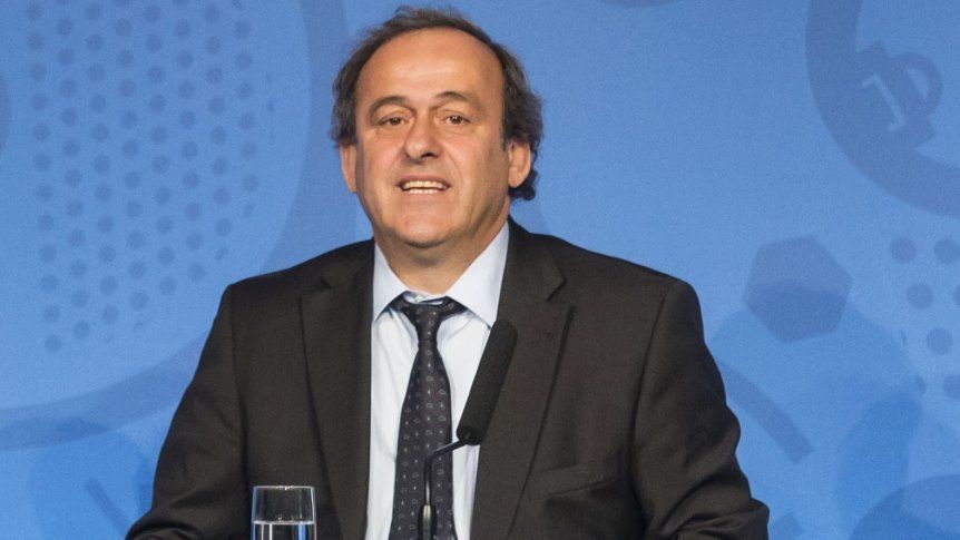 Detuvieron a Michel Platini en Francia