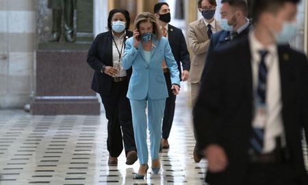 La demócrata Nancy Pelosi, presidenta de la Cámara de Representantes e impuslora de los dos juicios políticos contra Donald Trump. La demócrata Nancy Pelosi, presidenta de la Cámara de Representantes e impuslora de los dos juicios políticos contra Donald Trump.