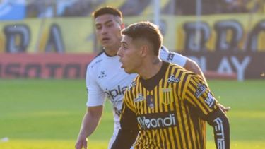 Colón empató con Almirante Brown 1 a 1 y estiró la racha a tres encuentros sin ganar. Colón empató con Almirante Brown 1 a 1 y estiró la racha a tres encuentros sin ganar.