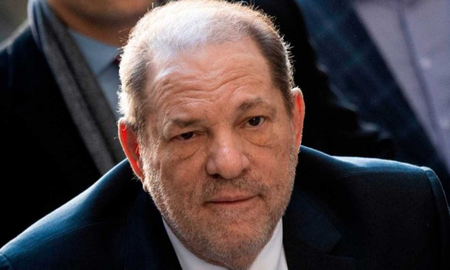Harvey Weinstein, el exproductor de cine, podría ser enviado a California desde la cárcel de Nueva York donde cumple condena por un juicio similar. Harvey Weinstein, el exproductor de cine, podría ser enviado a California desde la cárcel de Nueva York donde cumple condena por un juicio similar.