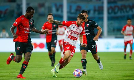 Colón venció este domingo a Instituto y cerró la pretemporada de la mejor manera. Colón venció este domingo a Instituto y cerró la pretemporada de la mejor manera.