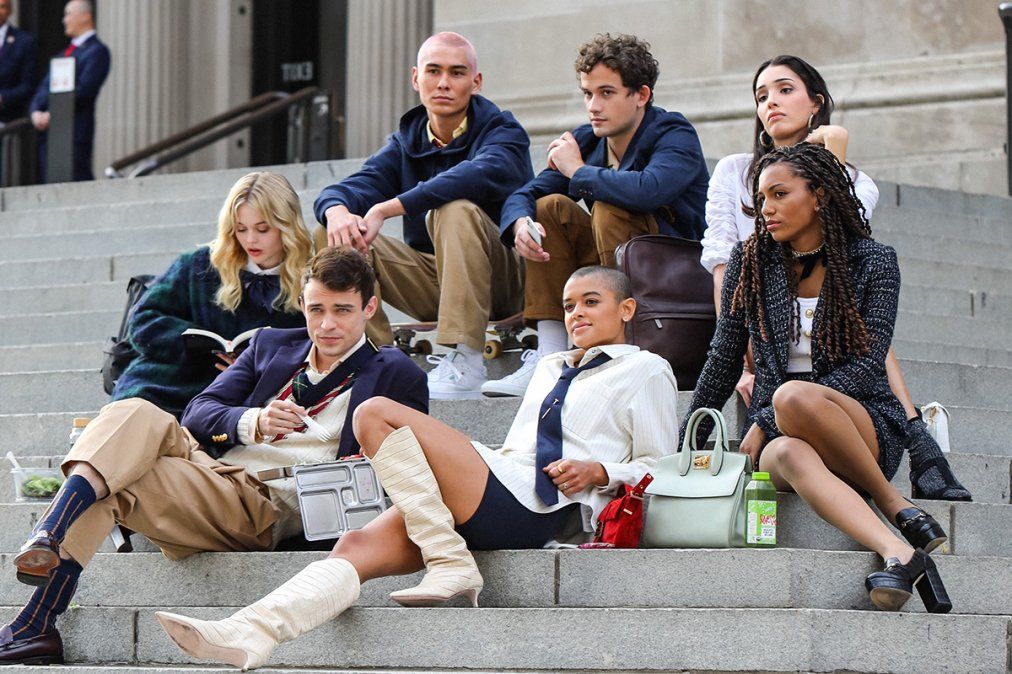 Nueve años después ha vuelto Gossip Girl con nuevos personajes y una trama diferente