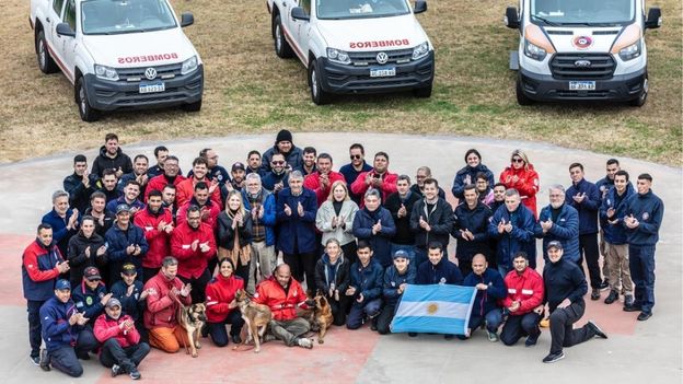 La brigada USAR de la Federación Santafesina de Bomberos Voluntarios regresó al país luego de una semana de trabajo en las zonas devastadas por los terremotos en Venezuela.