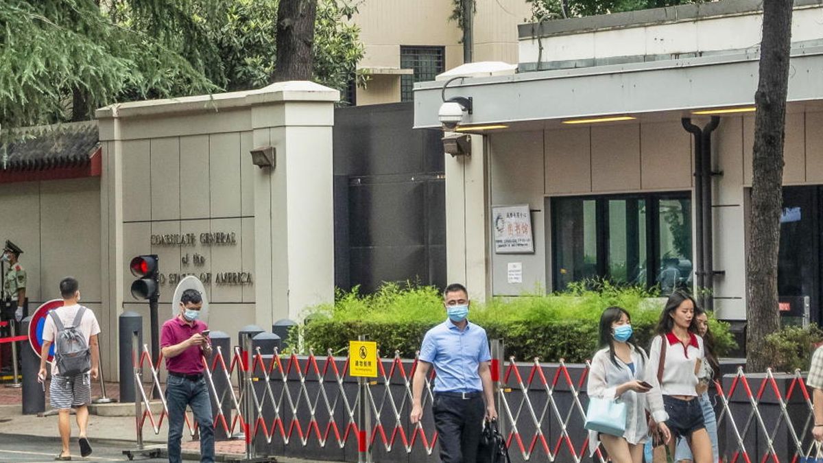 China cumple su amenaza, toma represalías y ordena el cierre de un consulado de Estados Unidos