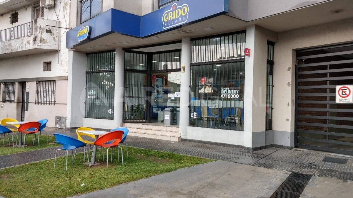 Heladería Grido. Facundo Zuviría 4100