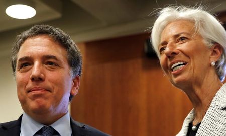 la semana proxima llega una mision del fmi para la primera revision del acuerdo la semana proxima llega una mision del fmi para la primera revision del acuerdo