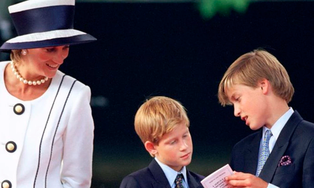El 31 de agosto de 1997 (día del trágico accidente que le arrebató la vida a Lady Di) ella se comunicó con sus hijos desde París, donde se encontraba en ese momento. El 31 de agosto de 1997 (día del trágico accidente que le arrebató la vida a Lady Di) ella se comunicó con sus hijos desde París, donde se encontraba en ese momento.