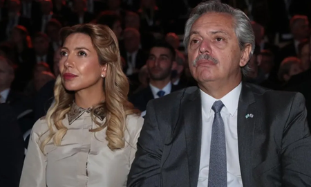 Alberto Fernández dijo que la fiesta celebrada en Olivos durante la pandemia “fue un gran error”, pero aclaró que él no la organizó. Alberto Fernández dijo que la fiesta celebrada en Olivos durante la pandemia “fue un gran error”, pero aclaró que él no la organizó.