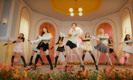 TWICE estrenó MOONLIGHT SUNRISE y enloqueció a sus fanáticos TWICE estrenó MOONLIGHT SUNRISE y enloqueció a sus fanáticos