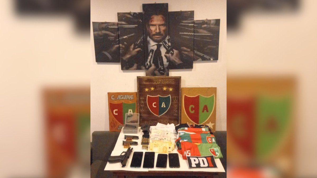 La PDI secuestró armas de fuego, teléfonos celulares y otros elementos de interés para la causa La PDI secuestró armas de fuego, teléfonos celulares y otros elementos de interés para la causa