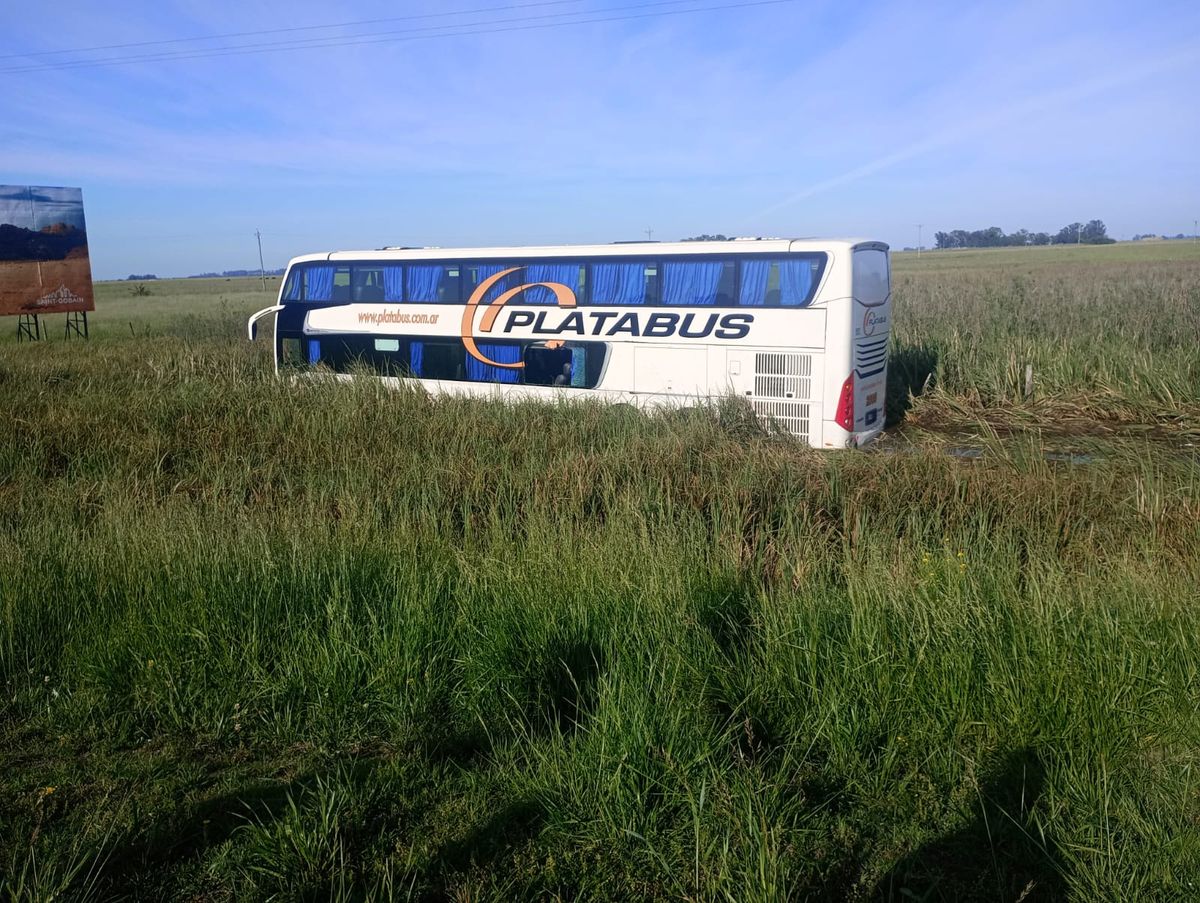 El conductor se descompensó y murió en el acto. El conductor se descompensó y murió en el acto.