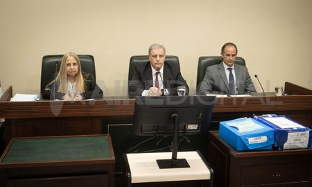 El tribunal está compuesto por los jueces José María Escobar Cello, Luciano Lauría y Elena Dilario. El tribunal está compuesto por los jueces José María Escobar Cello, Luciano Lauría y Elena Dilario.