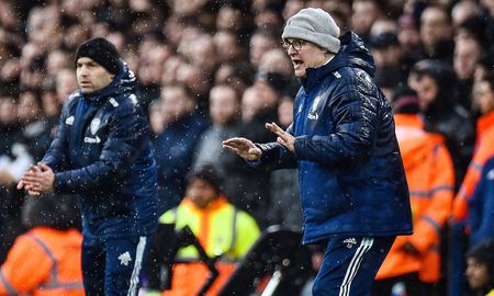 Marcelo Bielsa, entrenador del Leeds United, se mostró preocupado por el presente de su equipo luego de la derrota ante Manchester United por la Premier League. Marcelo Bielsa, entrenador del Leeds United, se mostró preocupado por el presente de su equipo luego de la derrota ante Manchester United por la Premier League.
