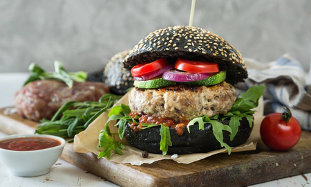 Hamburguesas vegetarianas para disfrutar una comida deliciosa y saludable. Hamburguesas vegetarianas para disfrutar una comida deliciosa y saludable.