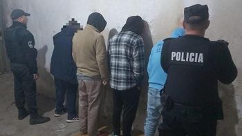 Así fue el brutal robo a una pareja en Gobernador Crespo: los maniataron y quemaron