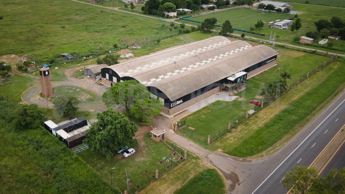 La fábrica de EcoInc. se encuentra en la localidad de Colonia San José, a 15 kilómetros de la ciudad de Santa Fe.