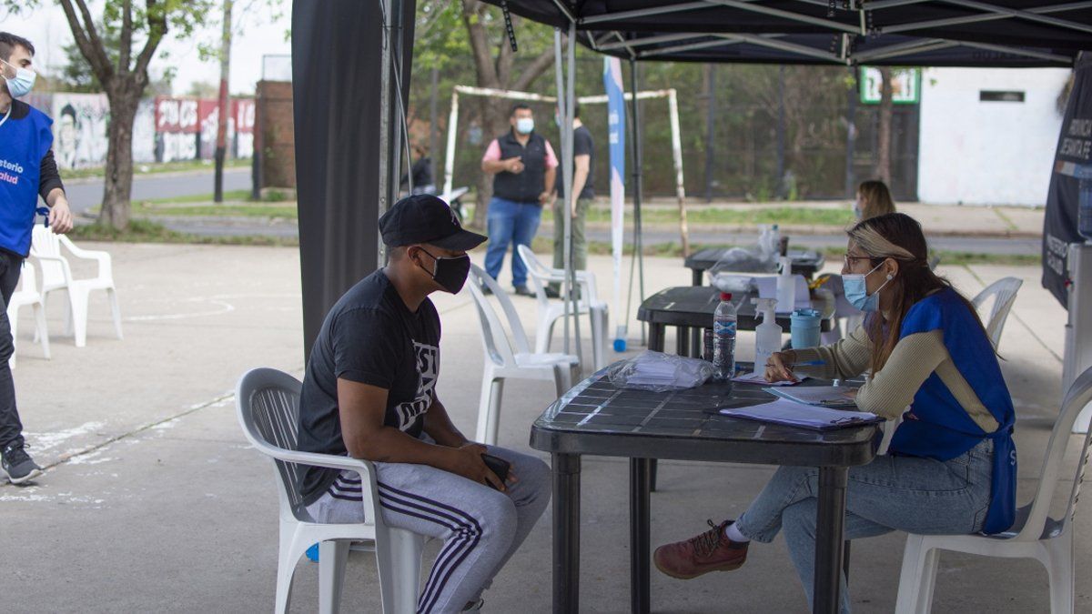 El Ministerio de Salud informó horarios de centros de testeos y suspensión del operativo de vacunación durante este fin de semana y el próximo.