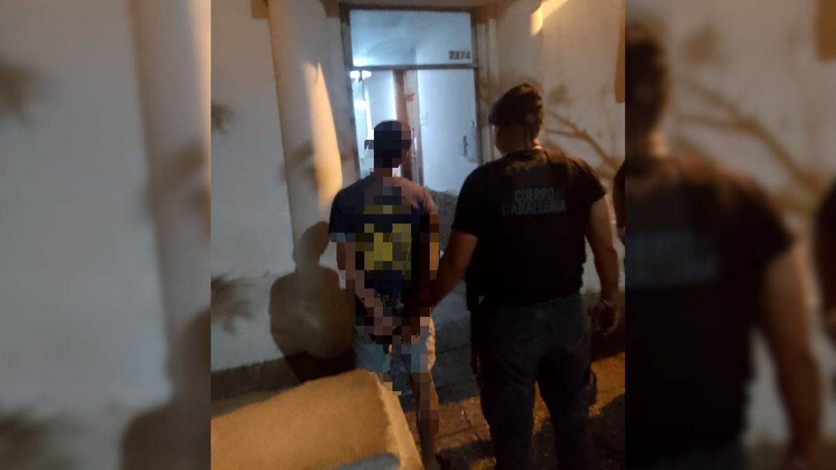 Un joven de 22 años fue detenido en el norte de la ciudad de Santa Fe por robar materiales de construcción a su propia tía y venderlos en el barrio.