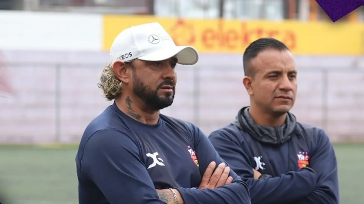 Tragedia: técnico de fútbol fue asesinado por sicarios mientras concentraba con su equipo. Tragedia: técnico de fútbol fue asesinado por sicarios mientras concentraba con su equipo.