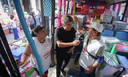 Terminó el traslado de cajas desde la sede de AIRE hasta los barrios de Santa Fe. Terminó el traslado de cajas desde la sede de AIRE hasta los barrios de Santa Fe.
